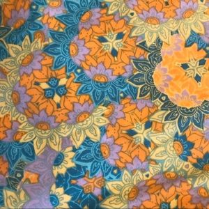 LuLaRoe NWOT TC Leggings (1of2)